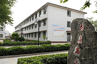 从做教辅图书向投资学校直饮水转型